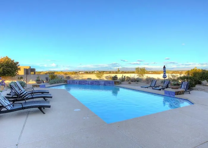 Heated Pool & Game Room! Upscale Holiday home Queen Creek